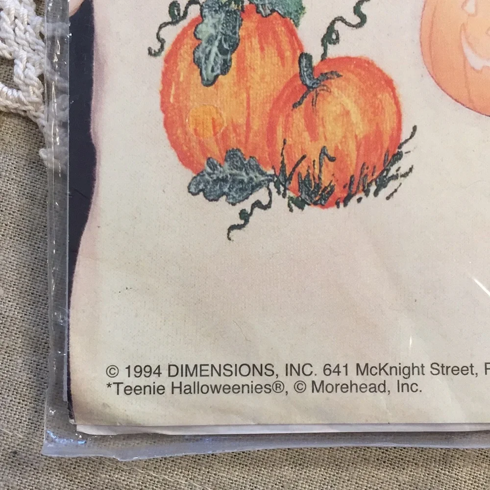 Cute Witch Halloween Trick Or Treat Iron On Vintage Appliqué - Picture 13 of 13